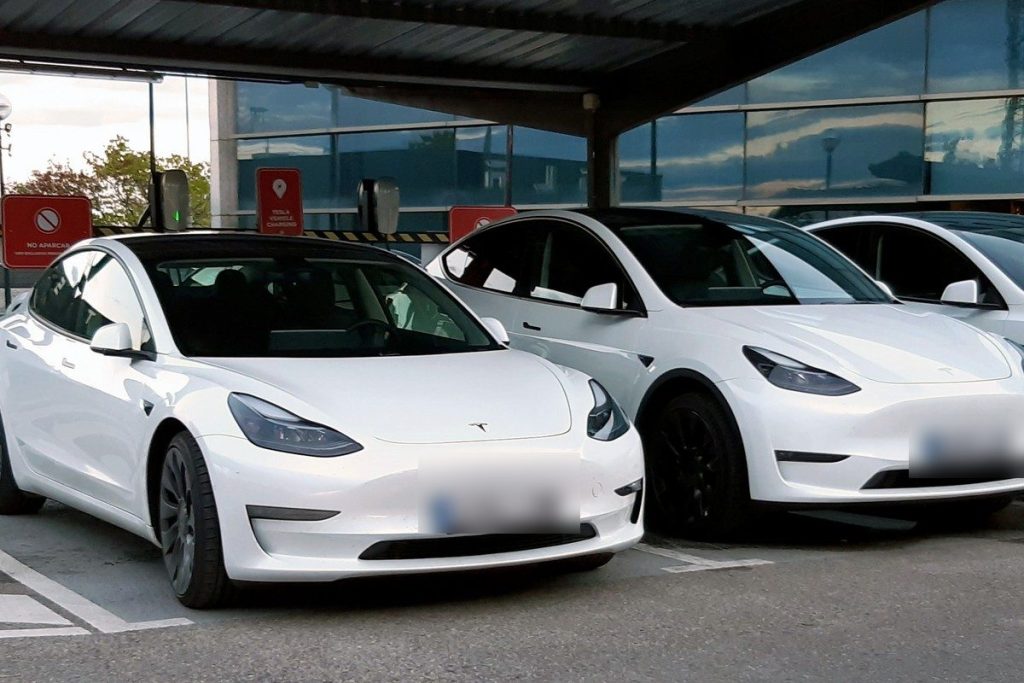 Tesla Model 3 and Model Y side by side